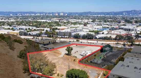 Vacant hillside land overlooking Los Angeles and Jefferson Blvd